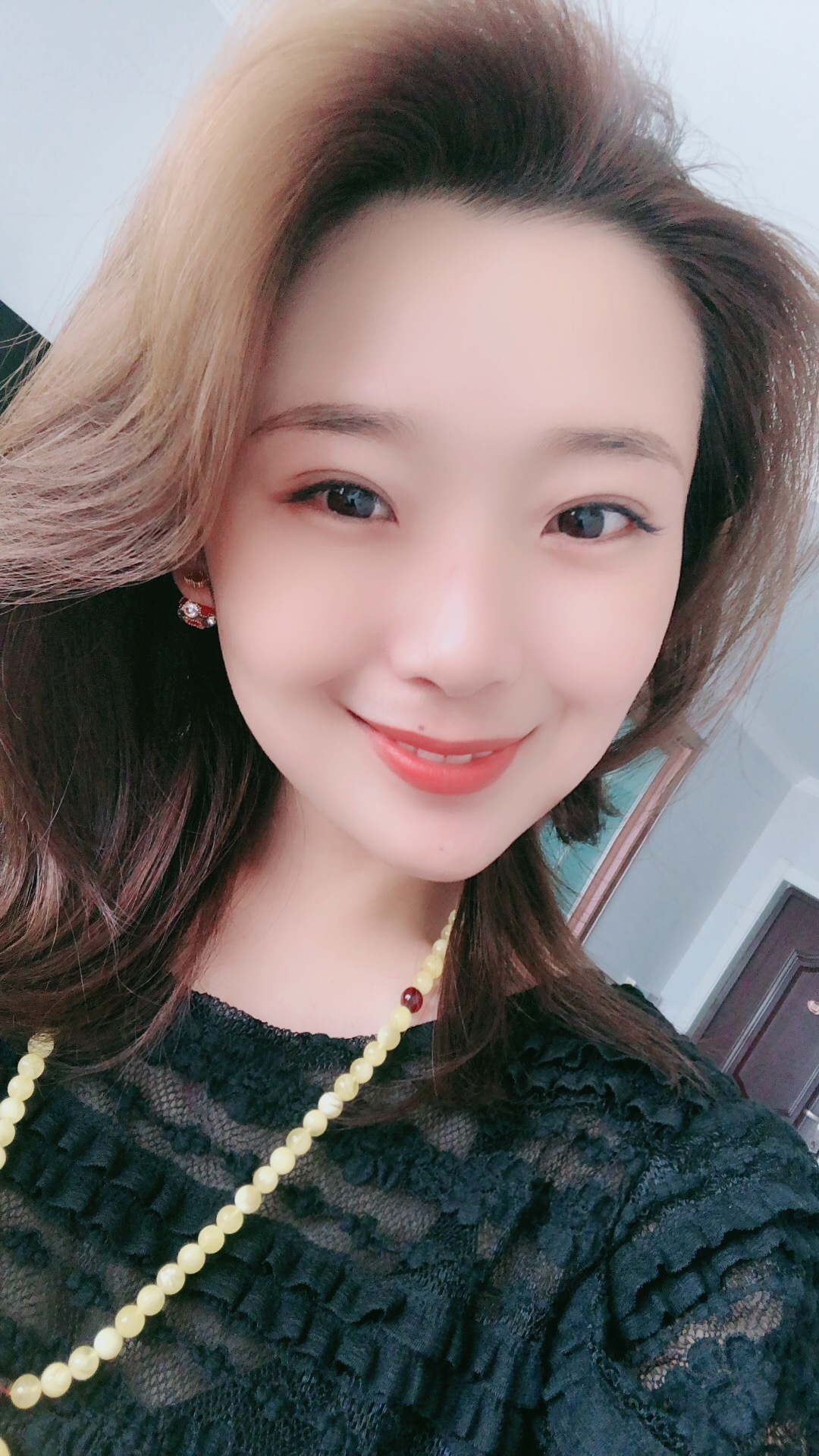 妞子(她很孤独谁能护我周全)❤