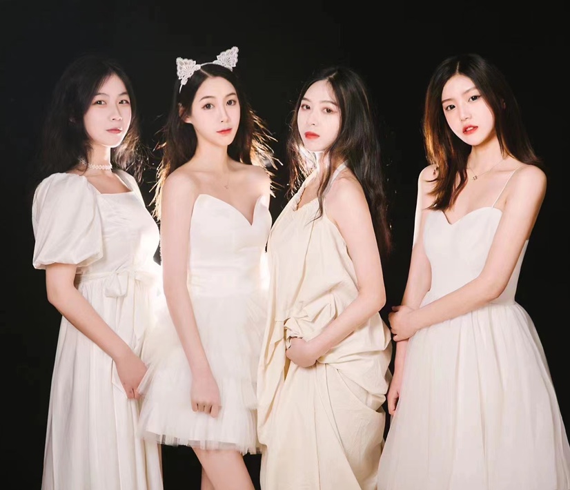 青春甜甜圈女团谢明哥暴力接生