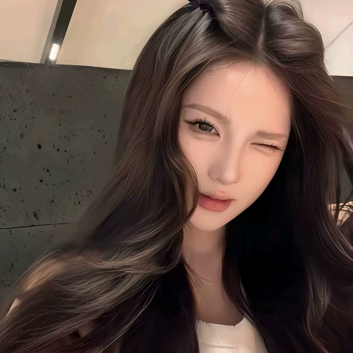 何知悠18岁啦生日快乐